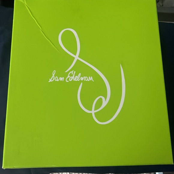 NEW!  Sam Edelman Daelyn Boots | Gray | Leather | Size 9.5 | Waterproof Slip-On - Picture 6 of 6